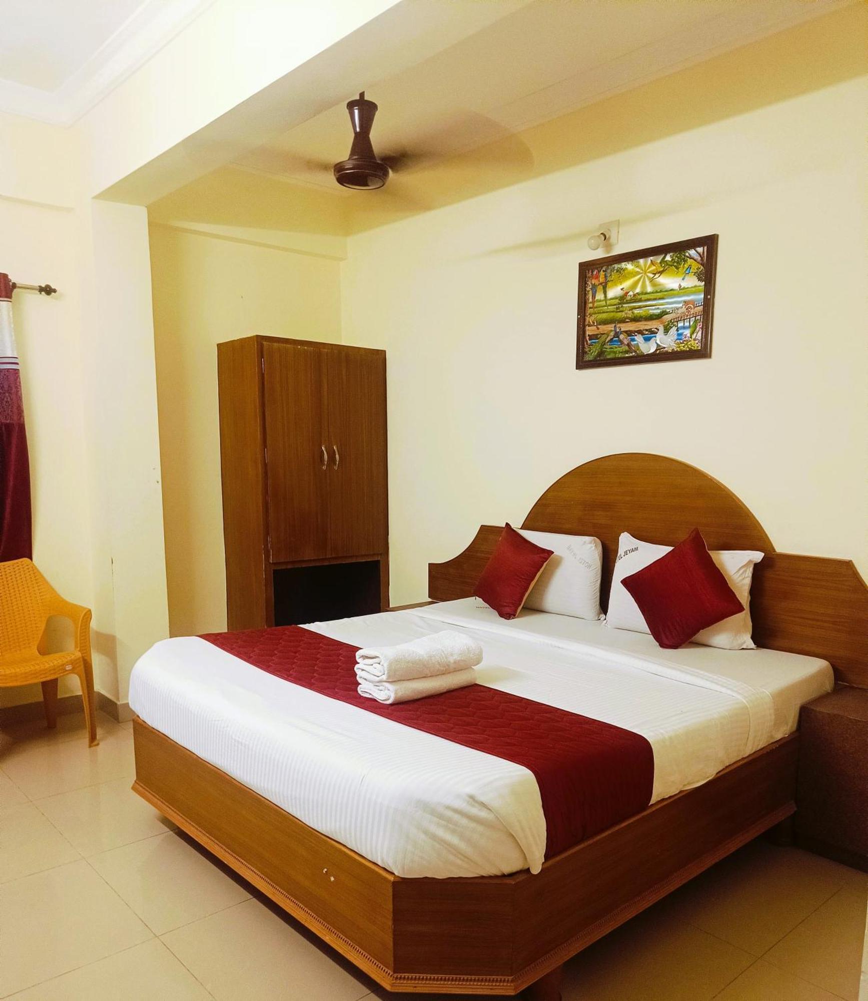 Hotel Jeyam Kânyâkumârî Extérieur photo