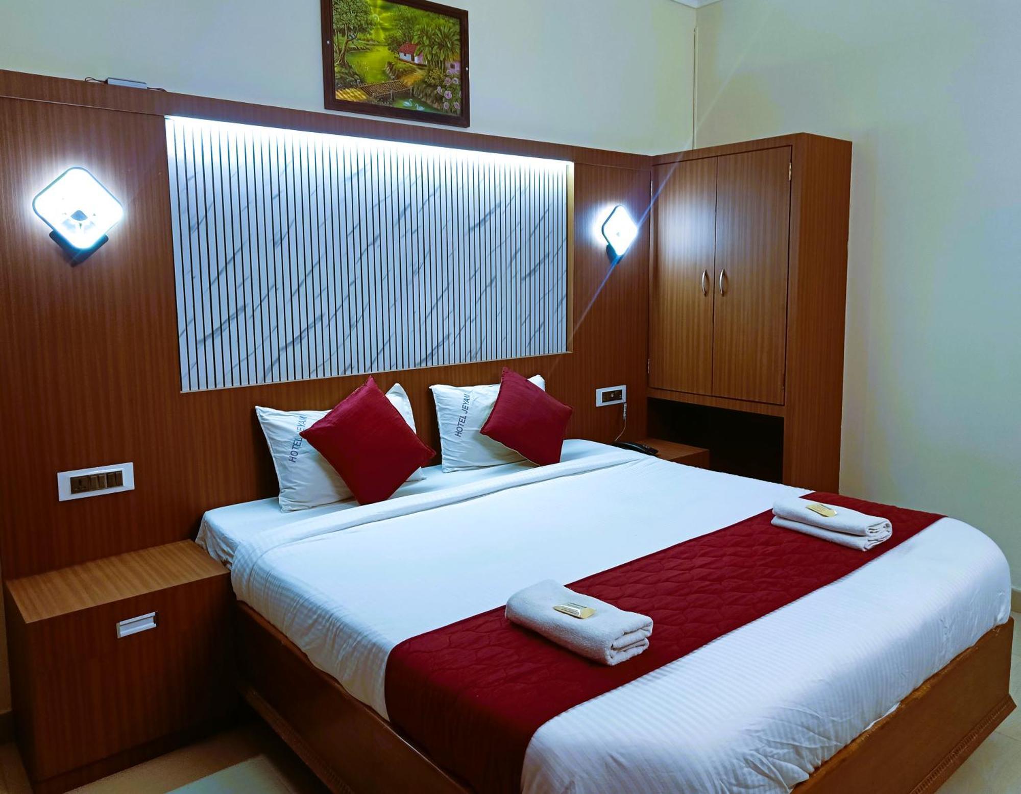 Hotel Jeyam Kânyâkumârî Extérieur photo